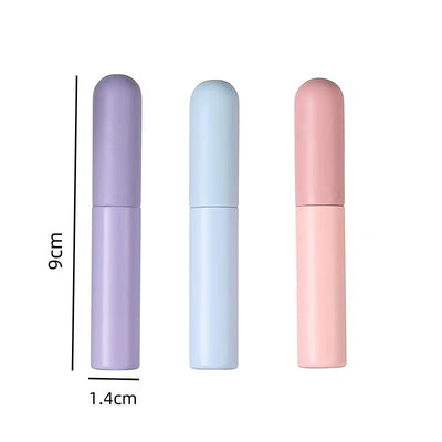 Silicone Lip Brush with Protective Cap